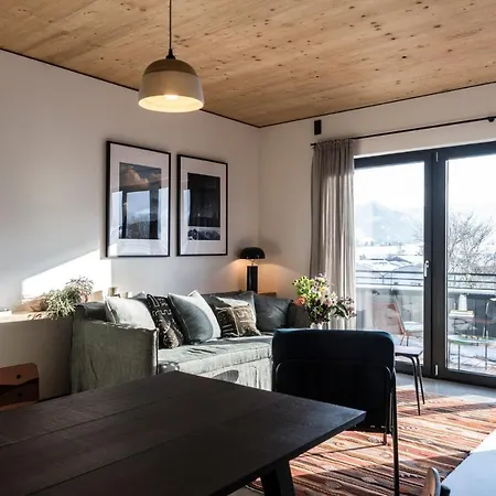 Pfoertner Penthouse Apartment Hausham Exterior photo